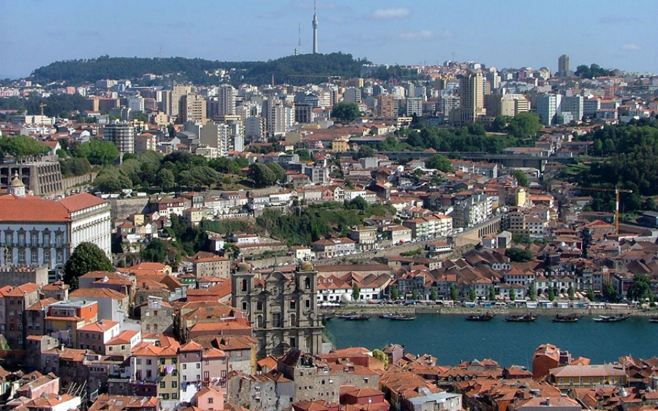 Vila Nova de Gaia CC BY-SA.jpg