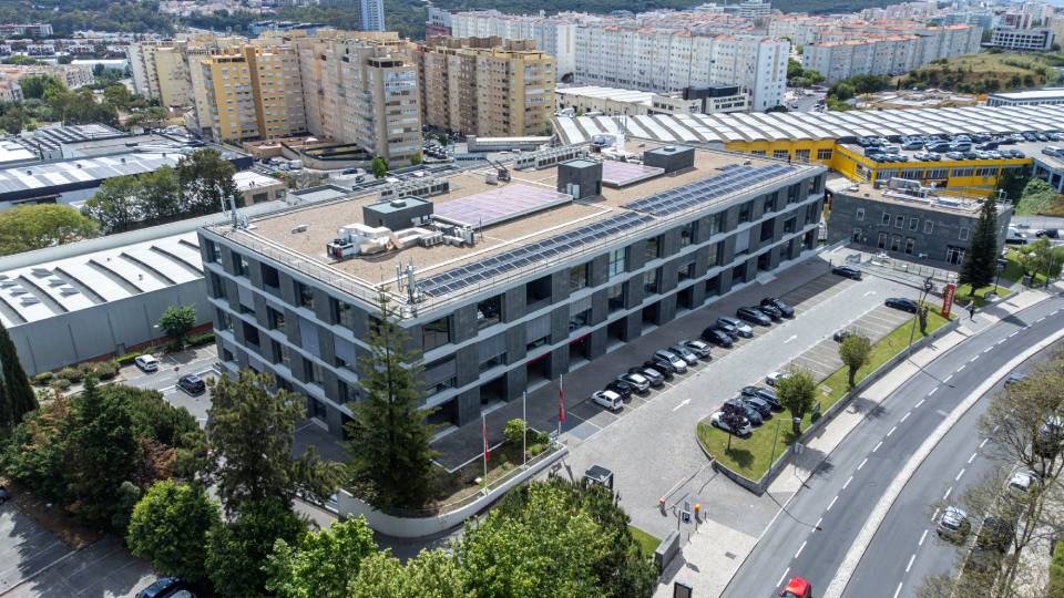 Edifício Ramazzotti, em Carnaxide, passa a chamar-se ZOT após reabilitação