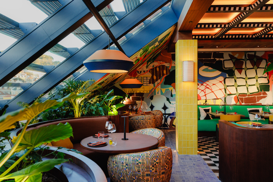 Luzzi, no topo do Andaz Lisbon, vence prémio internacional de design na categoria Rooftop