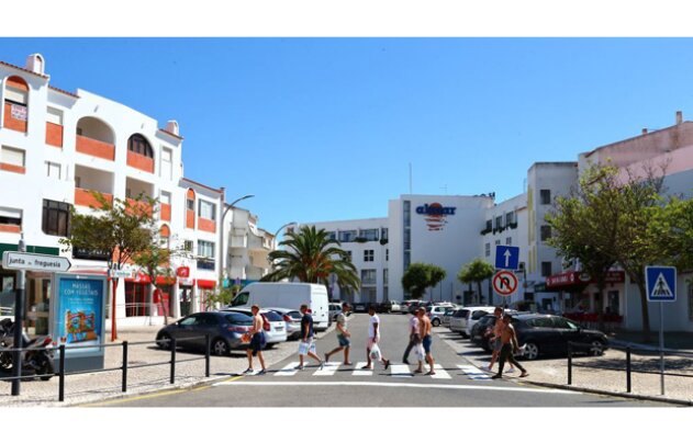 Albufeira Milh Es De Euros Em Acessibilidades Vi Rias