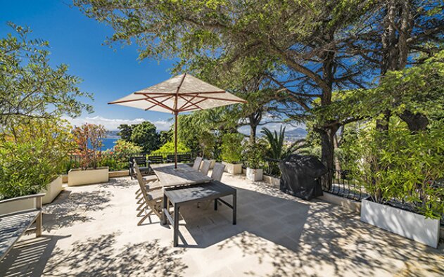 Casa de Sean Connery em Nice à venda por 23,5M€