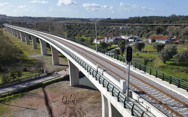IP reitera que obras de modernização da Linha da Beira estão concluídas, mas...!