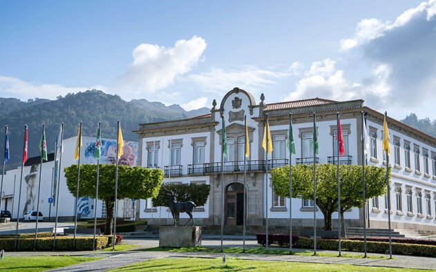 Vila Nova de Cerveira pede solução para o degradado antigo quartel da GNR