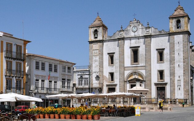 Évora torna-se o primeiro município alentejano a cobrar taxa turística municipal