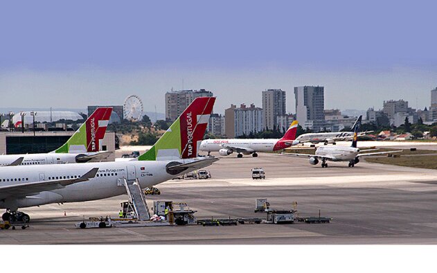 Passageiros nos aeroportos nacionais sobem 4,9% para 42 milhões até Julho
