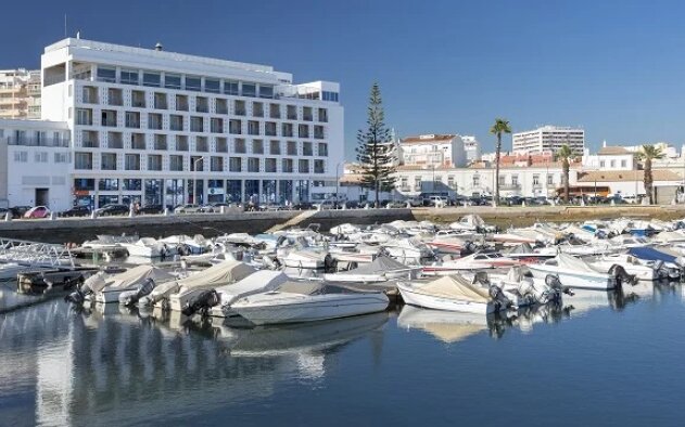 Hotel AP Eva Senses e Estúdio Onze unem arte e hospitalidade em Faro