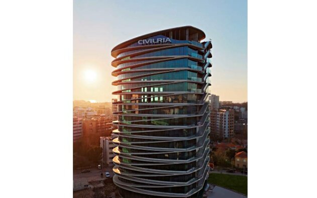 EY muda-se para a Icon Tower e triplica espaço no Porto