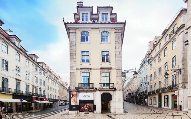 ONE Watches abre loja na Baixa de Lisboa no histórico espaço da antiga Tabacaria Rossio