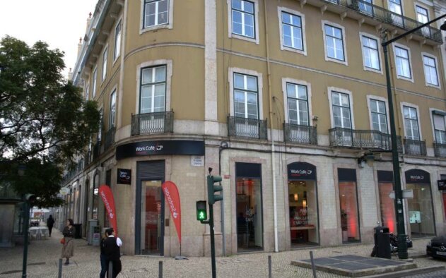 Banco vira café e espaço de co-working...