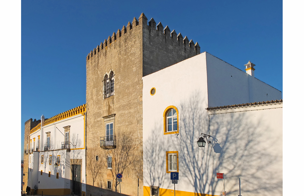 Entre o espaço e o poder- Apanha-me se puderes - vista da exposição Palácio  do Cadaval, 2018, Évora