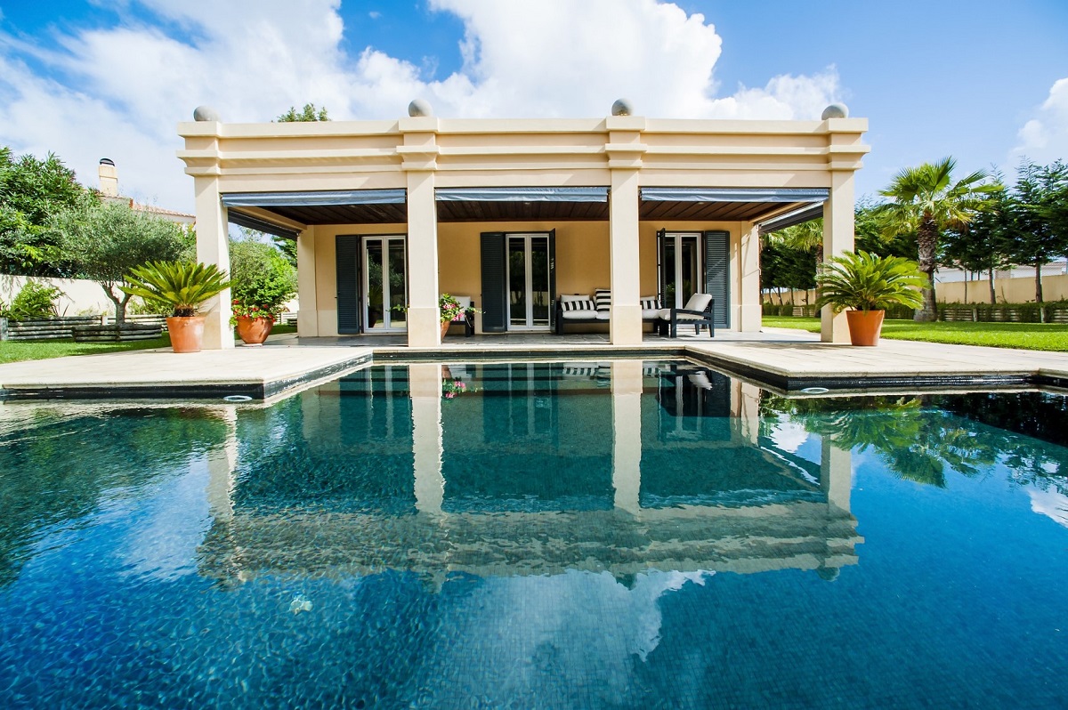 Imobiliario-portugues-de-luxo-desperta-interesse-em-todo-o-Mundo.jpg