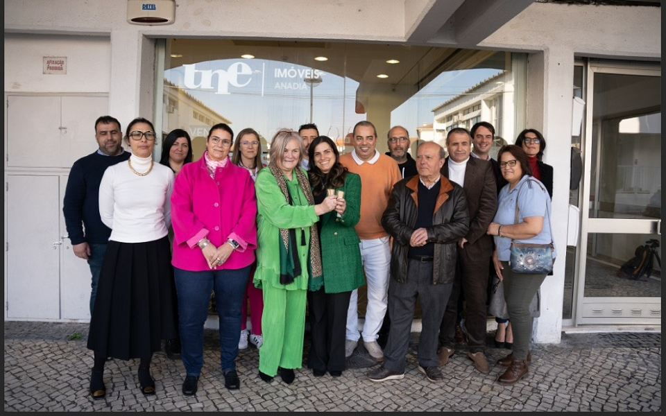 Une Anadia