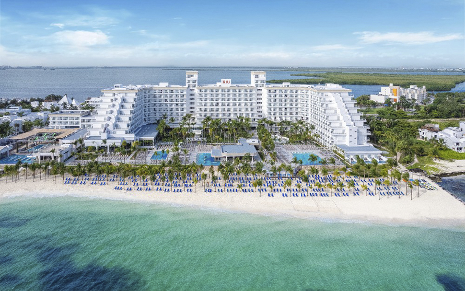 La cadena RIU continúa la renovación de sus 22 resorts en México