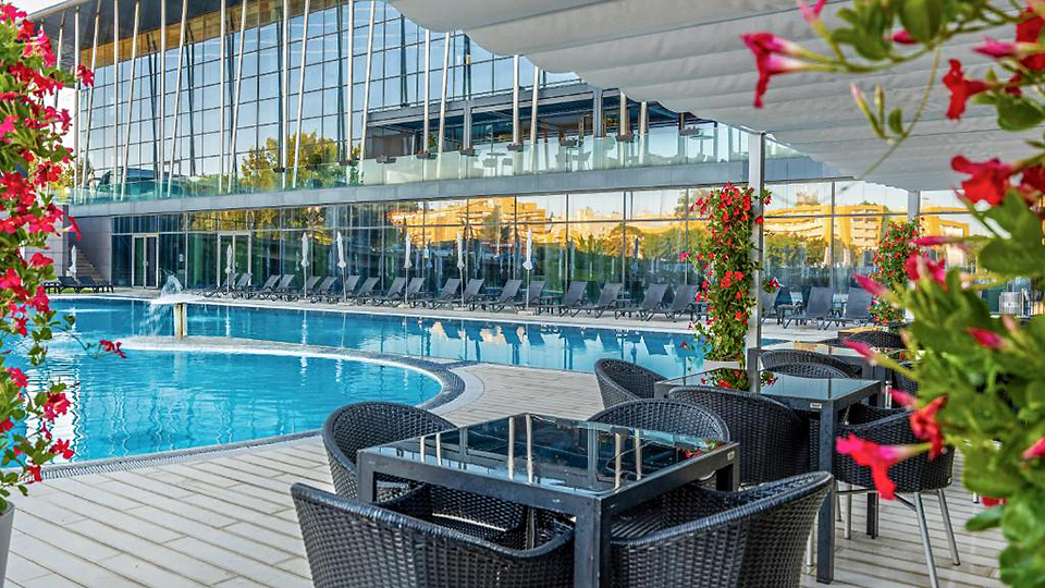 Lucros da Meliá Hotels disparam 72% no primeiro semestre de 2025