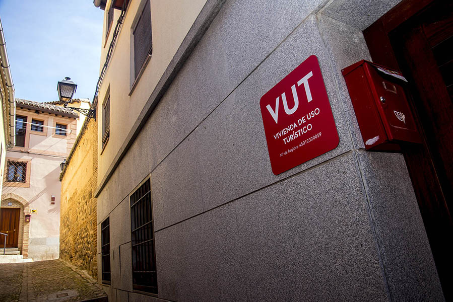 Espanha quer integrar no arrendamento 53 mil alojamentos turísticos ilegais