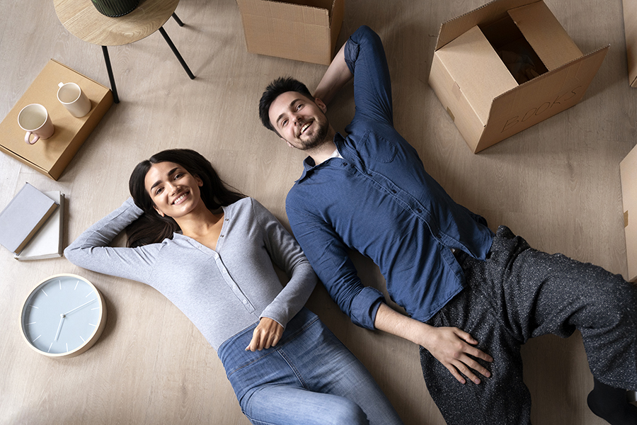 couple-moving-their-new-home.jpg