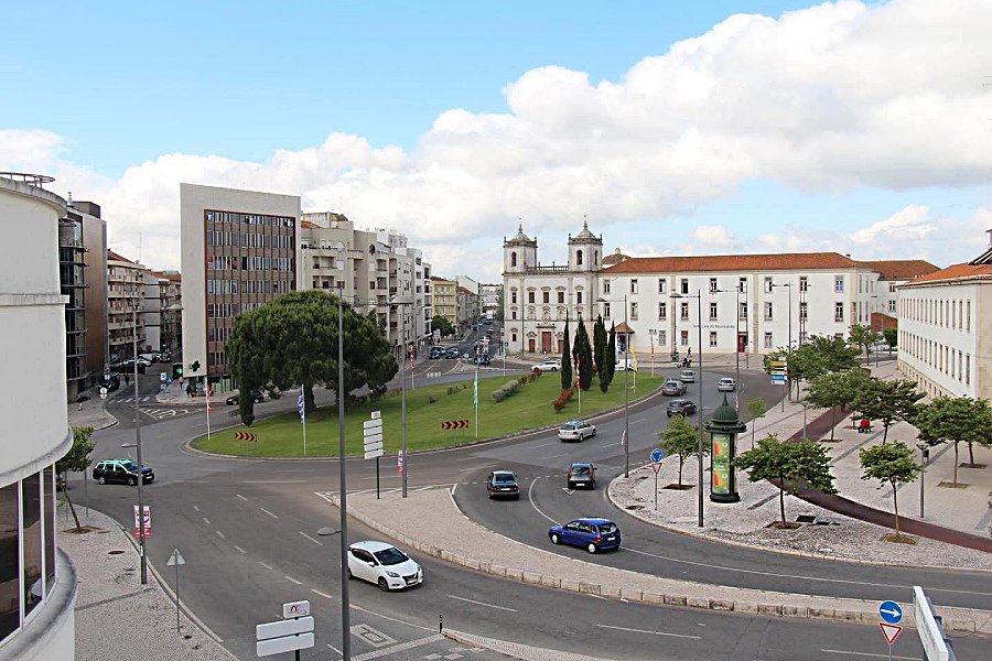 Largo Cândido dos Reis - Santarem - Foto CMS.jpg