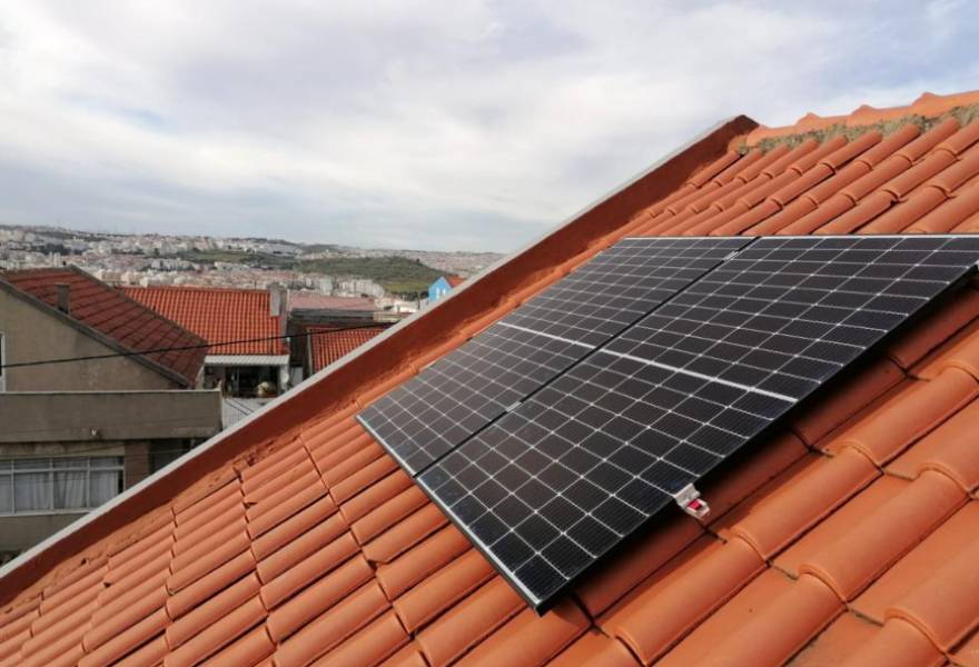 Dimo Solar Famílias vulneráveis da Área Metropolitana do Porto vão receber painéis ...