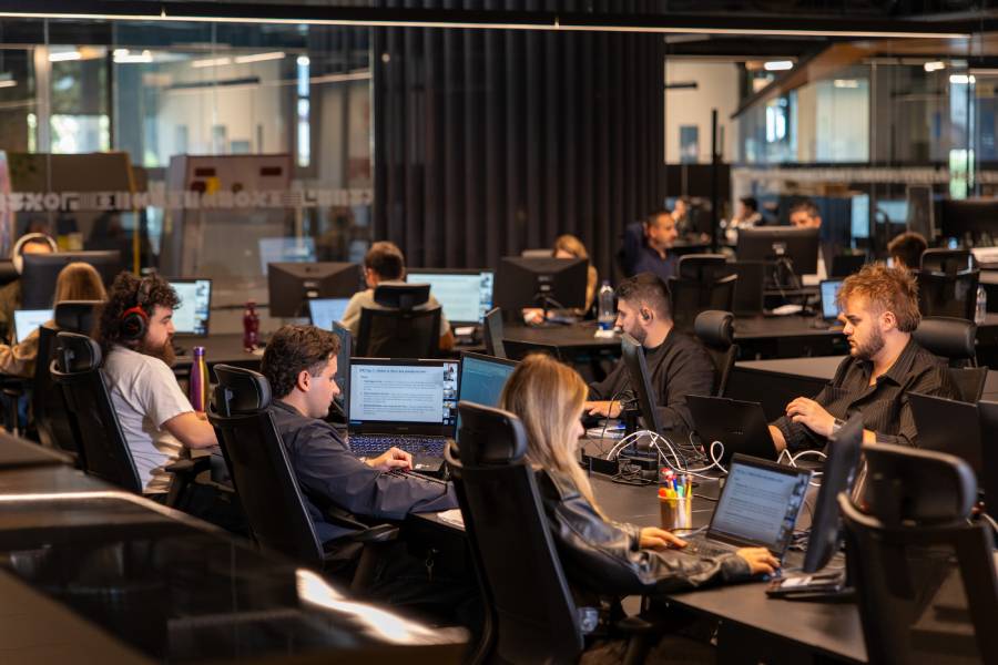 trabalhadores dstgroup.jpg