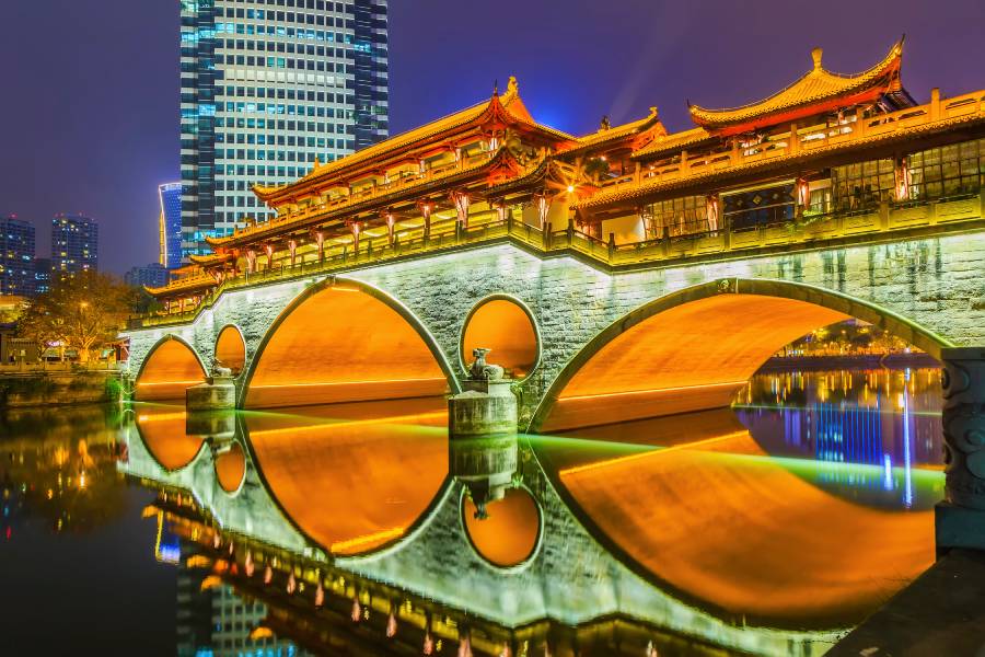 Cidade de Chendu, foto de 4045 em Freepik (1).jpg