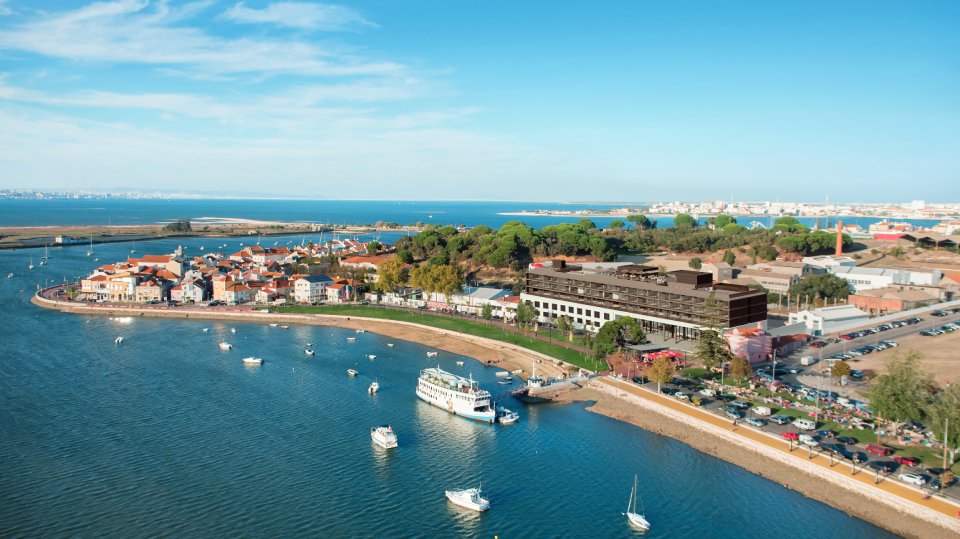 StayUpon lança campanha de verão com descontos até 30%