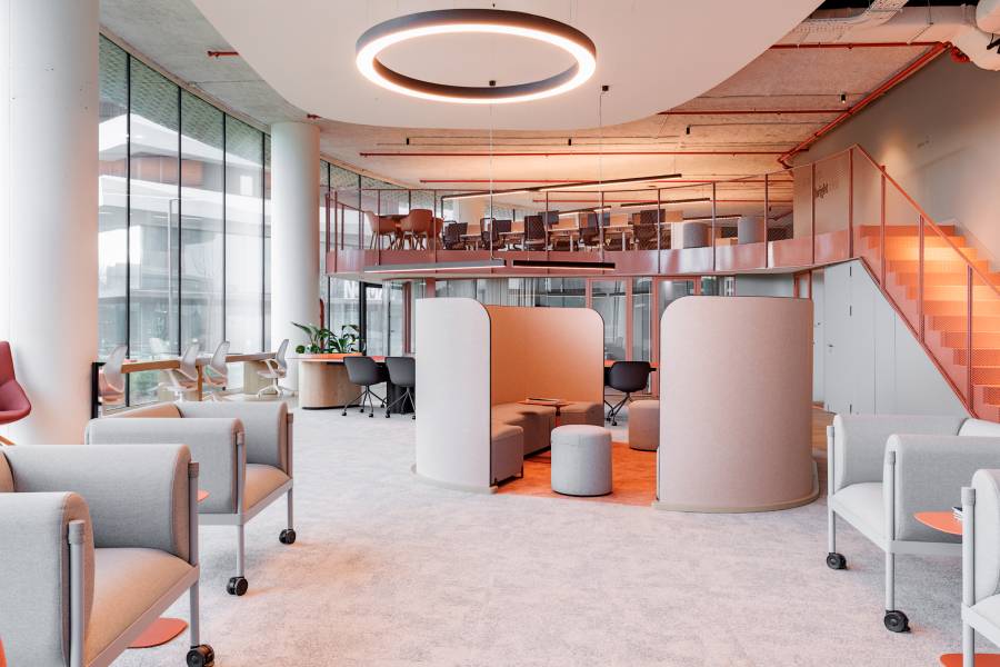 Portugueses aceitam modelo híbrido, mas exigem melhores escritórios