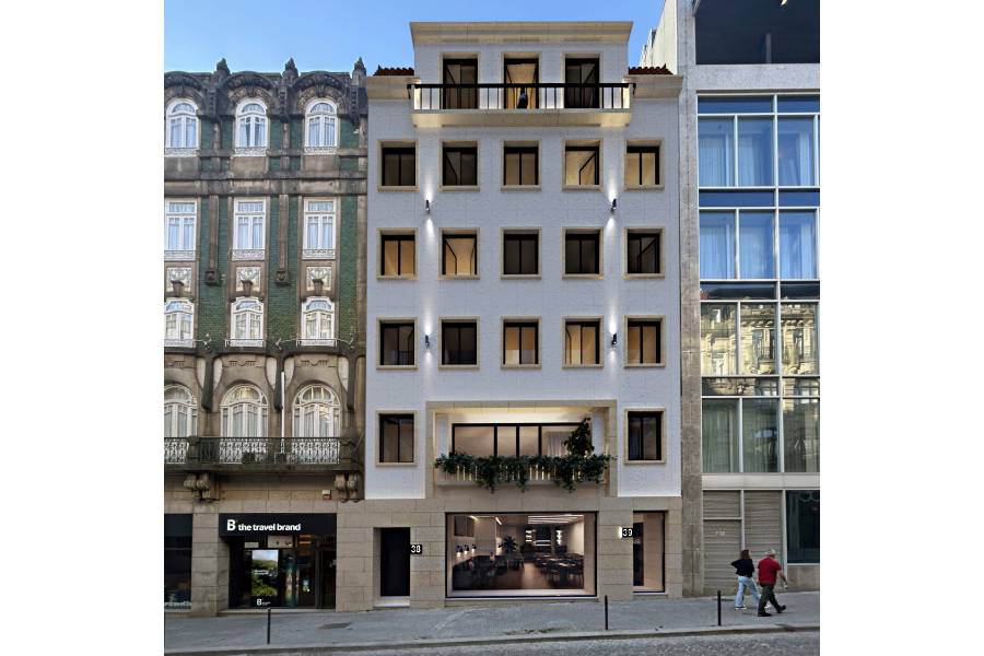 The Royal Sa da Bandeira.jpg