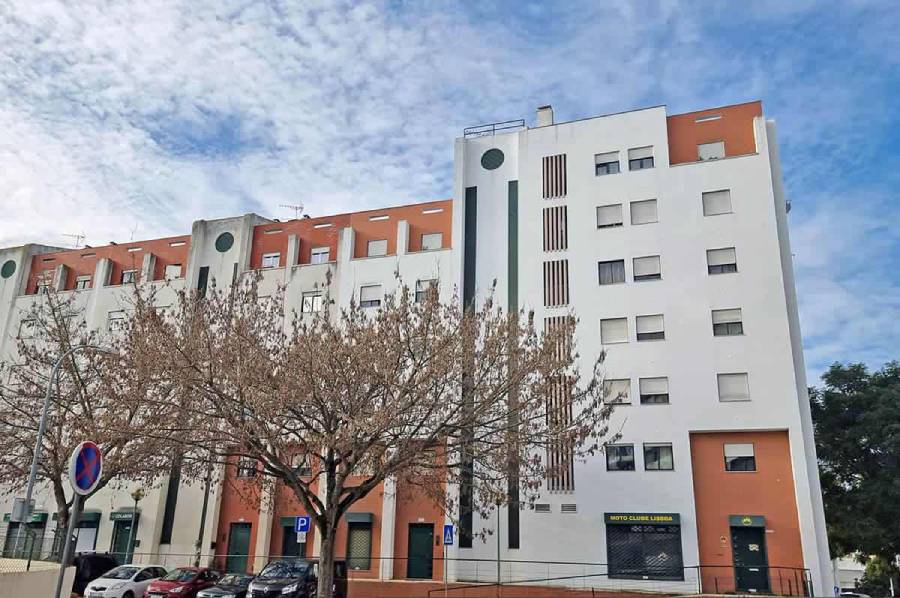 1 - fachada (1) Olivais (1).jpg