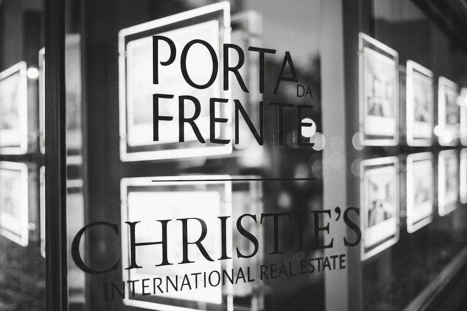 Porta da Frente Christies