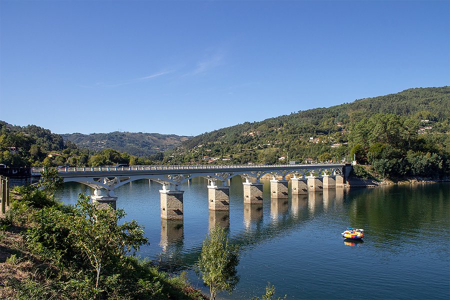 ponte-rio-caldo-geres.jpg