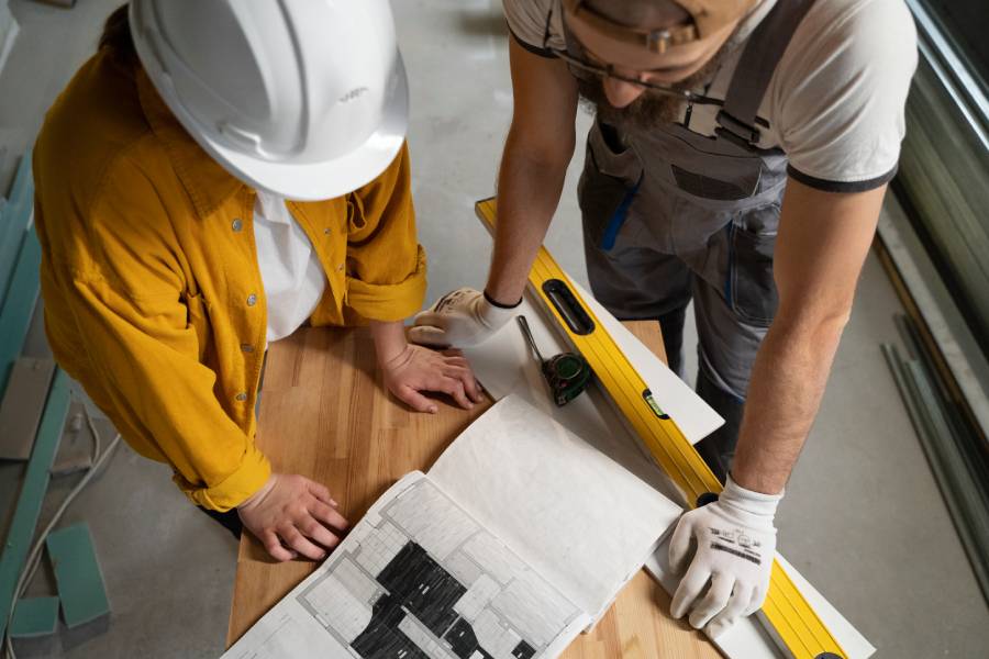 tiler-working-renovation-apartment (1).jpg