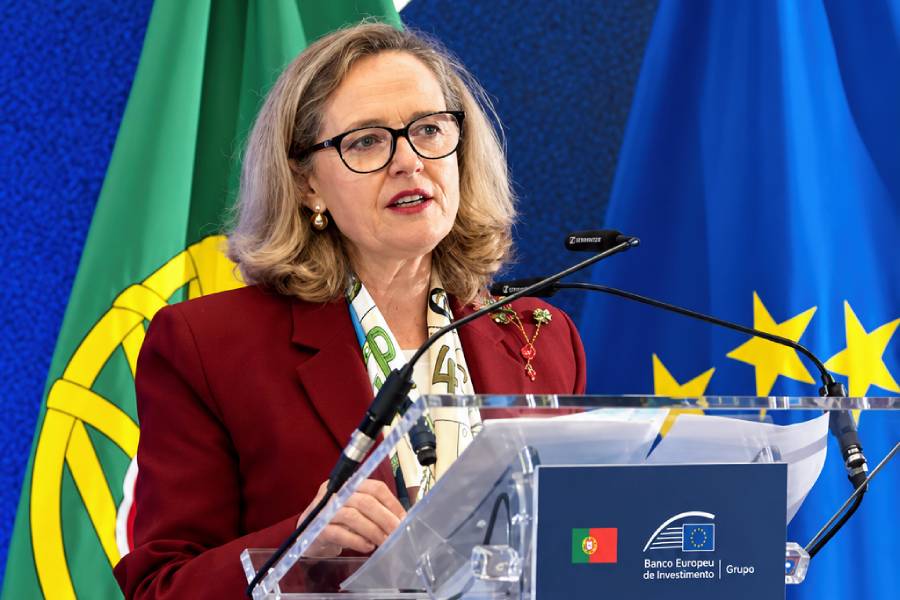 Nadia Calvino presidente do BEI.jpg