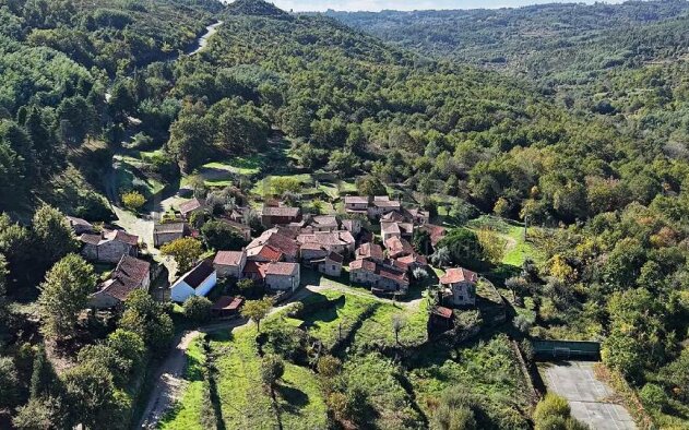 Aldeia histórica de Póvoa Dão vendida por 2,3 milhões a investidor português após disputa internacional