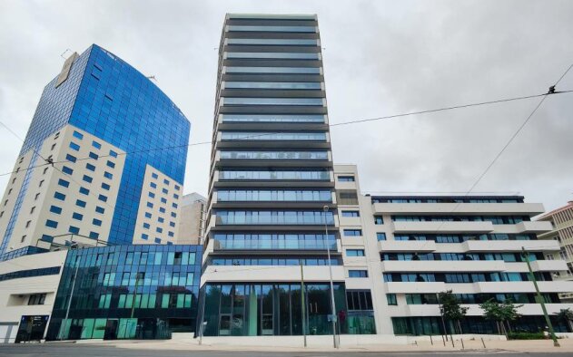 Dils assessora venda de escritório no edifício A Tower das Amoreiras