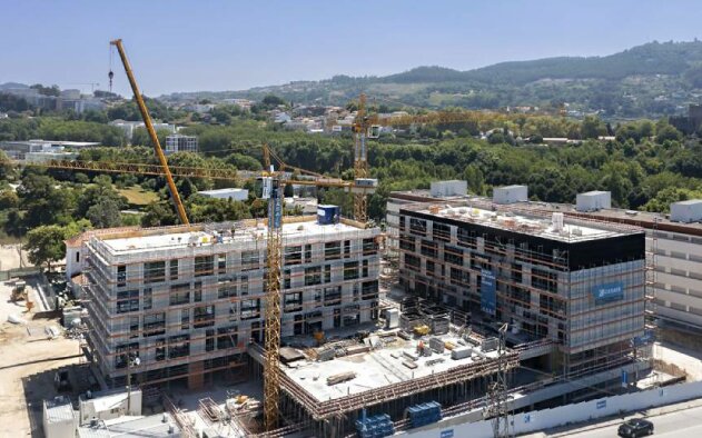 Construção e imobiliário aceleram em 2026, mas falta de mão de obra ameaça crescimento