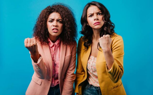 Mulheres lideram reclamações de consumo e habitação pública surge entre os principais focos de queixas