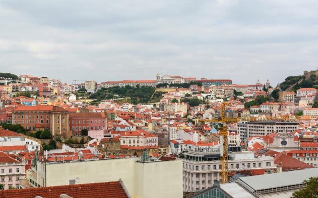 Preços das casas em Lisboa sobem 18,2% em 2025 e ultrapassam 5.000€/m² pela primeira vez