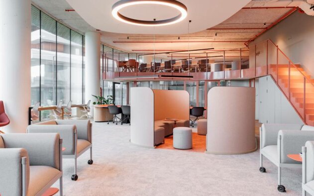 Portugueses aceitam modelo híbrido, mas exigem melhores escritórios