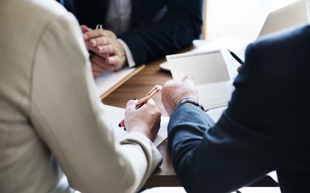 Negócios e decisões - Freepik