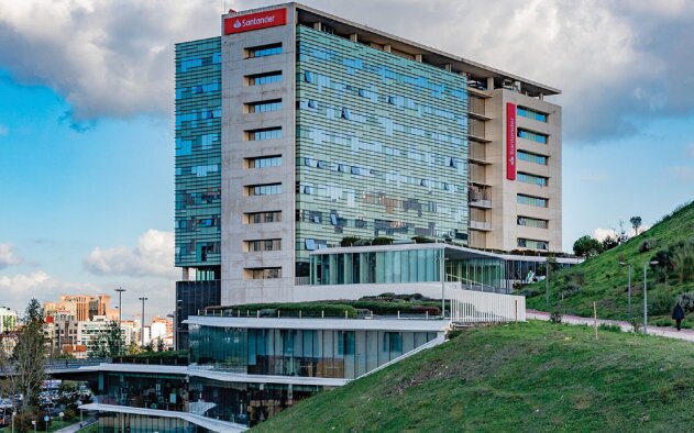 Santander distinguido como melhor banco em Portugal pela Global Finance