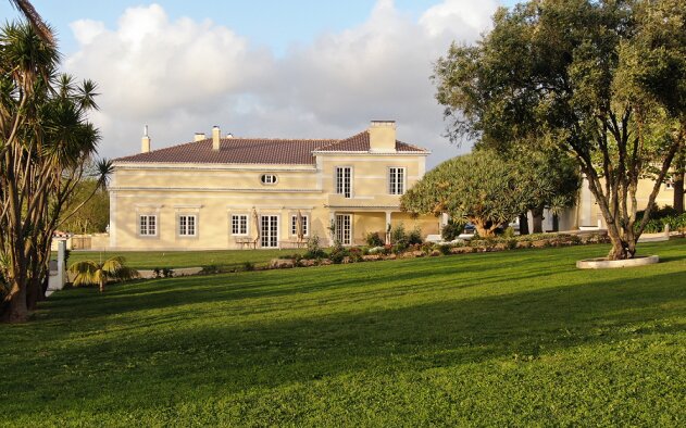 Quinta histórica de Colares entra no mercado internacional por 19 milhões de euros